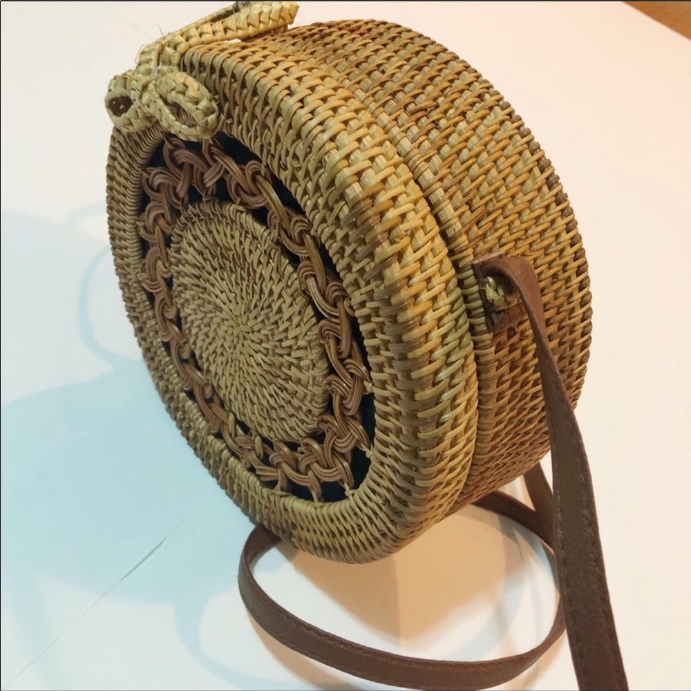 Handmade Rattan Crossbody Bag - Picture 4 of 6